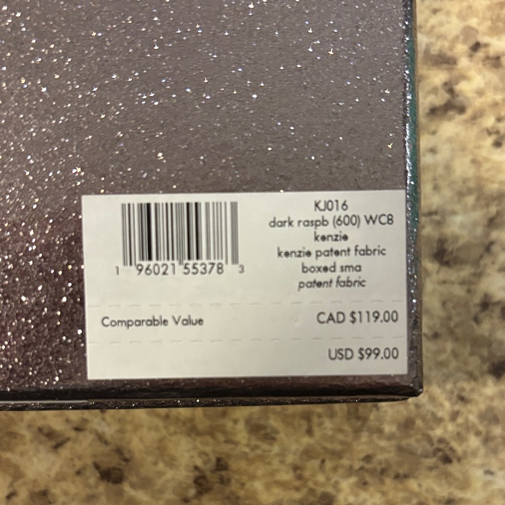 Kate Spade Metallic Dark Raspberry Card Holder NIB - Picture 4 of 4